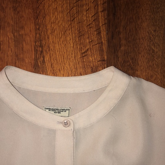 ‼️Silk Button Down Blouse Top - Picture 7 of 10